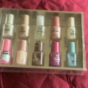 Wow 10 Bottles Nail Polish Gift Set
